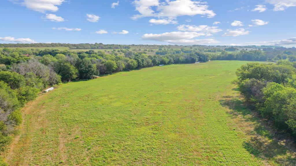 2296 County Road 290 Dublin, TX 76446 - Photo 13 of 40 a view of an ocean from a yard