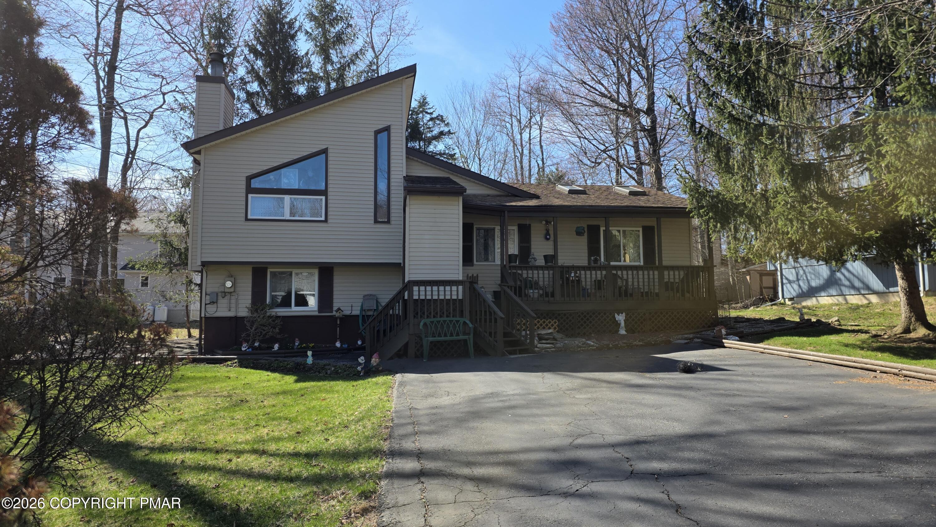 7531 Crest View Drive Tobyhanna, PA 18466 - Photo 3 of 45 Front winter