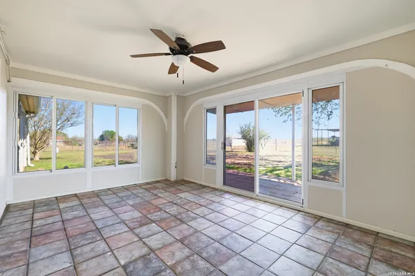 $4,000 | 11421 Ware Seguin Road, Schertz, TX 78154