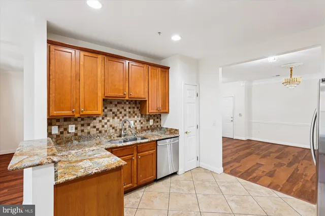 $400,000 | 2550 Kensington Gardens, Unit 107, Ellicott City, MD 21043