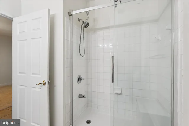 $400,000 | 2550 Kensington Gardens, Unit 107, Ellicott City, MD 21043