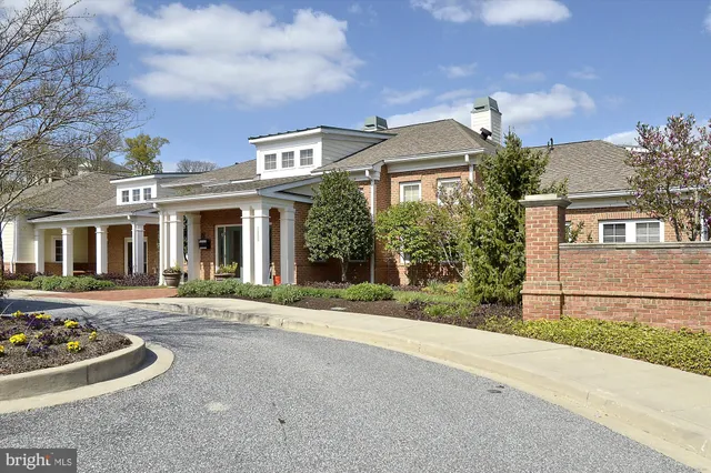 $400,000 | 2550 Kensington Gardens, Unit 107, Ellicott City, MD 21043