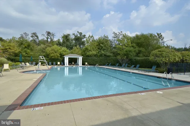 $400,000 | 2550 Kensington Gardens, Unit 107, Ellicott City, MD 21043