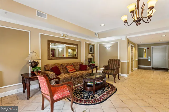 $400,000 | 2550 Kensington Gardens, Unit 107, Ellicott City, MD 21043