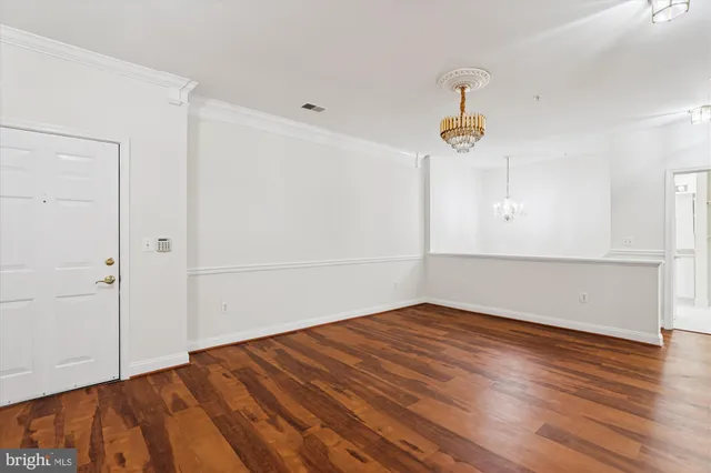 $400,000 | 2550 Kensington Gardens, Unit 107, Ellicott City, MD 21043