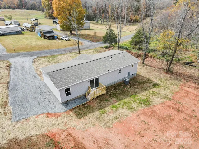 $255,000 | 516 Lake Mullis Road, Harmony, NC 28634