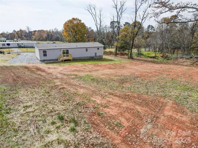 $255,000 | 516 Lake Mullis Road, Harmony, NC 28634