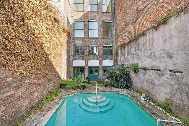 $5,500 | 315 Decatur Street, Unit 1, New Orleans, LA 70130