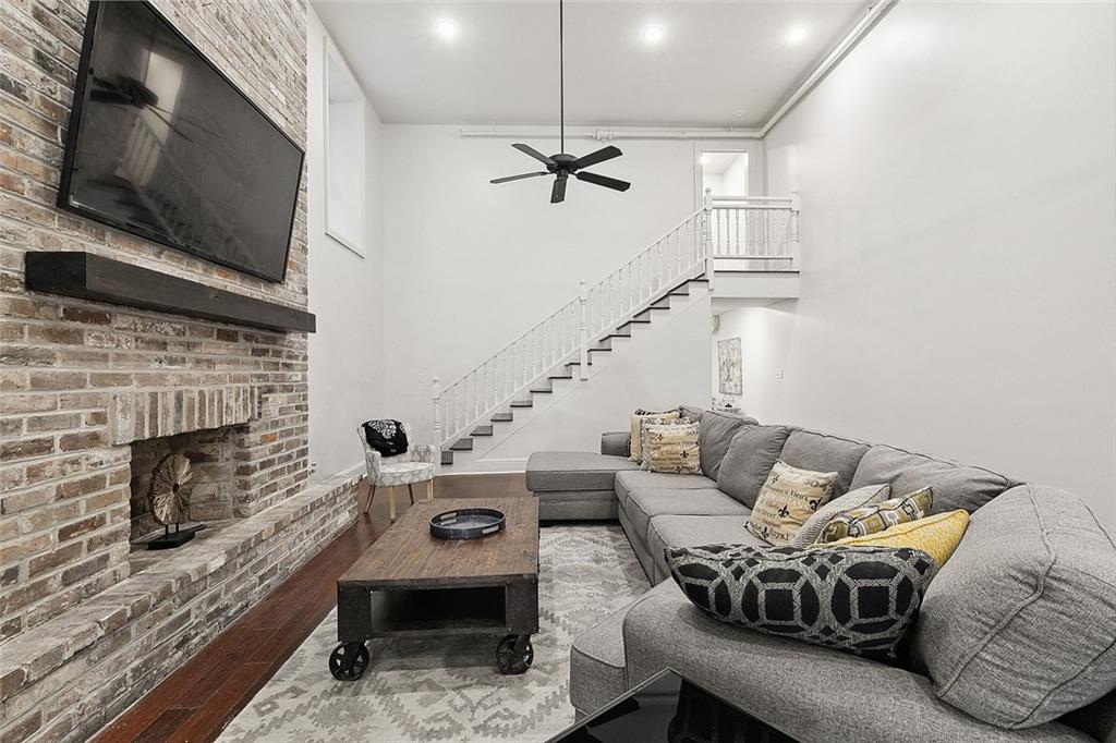 315 Decatur Street, Unit 1 New Orleans, LA 70130 - Photo 7 of 29