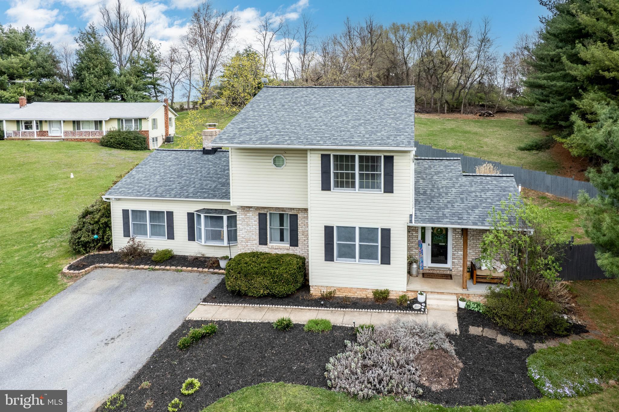 1321 Wakefield Valley Road New Windsor, MD 21776 - Photo 2 of 73 Gallery Image 2