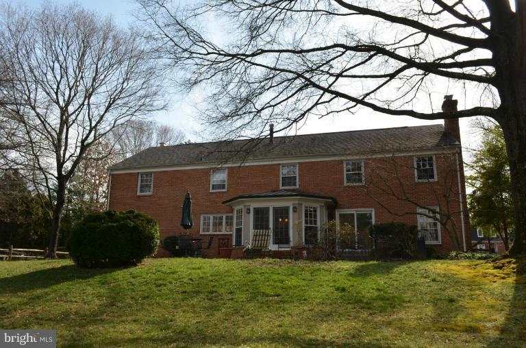 12 Cold Spring Court Potomac, MD 20854 - Photo 29 of 30 Exterior (Rear)