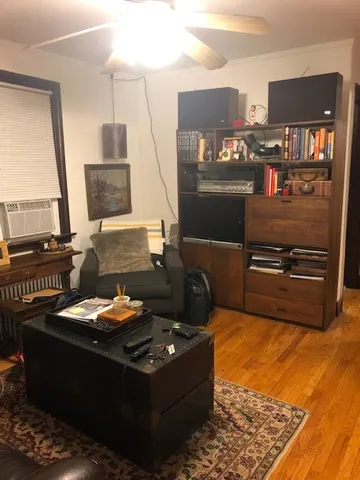 $1,975 | 2907 West Lyndale Street, Unit 2R, Chicago, IL 60647