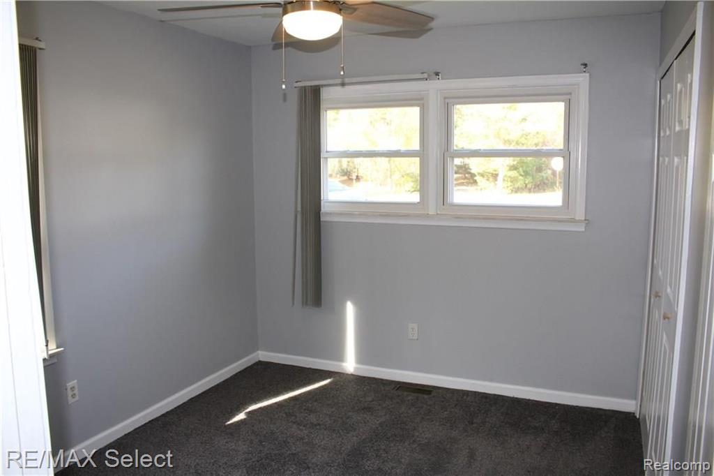 2351 South Long Lake Road Fenton, MI 48430 - Photo 10 of 21