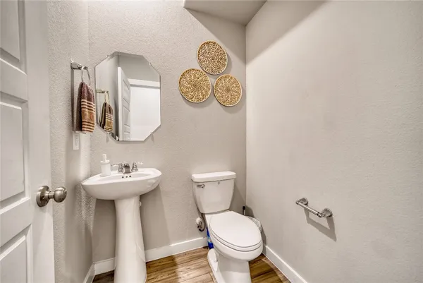 $2,800 | 3830 Singing Coast Path, Houston, TX 77082