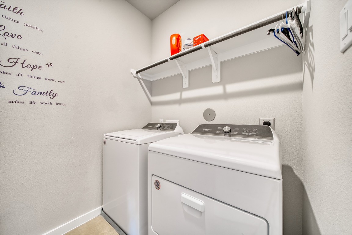 3830 Singing Coast Path Houston, TX 77082 - Photo 28 of 36 Utility Room with Washer & Dryer - Upstairs