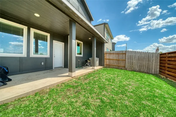 $2,800 | 3830 Singing Coast Path, Houston, TX 77082