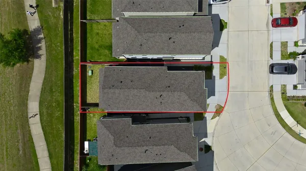 $2,800 | 3830 Singing Coast Path, Houston, TX 77082