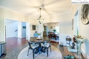 $789,900 | 906 Long Hill Road, Pilot Mountain, NC 27041