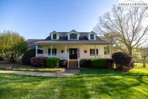 906 Long Hill Road Pilot Mountain, NC 27041 - Photo 3 of 40