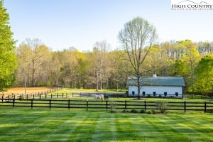 906 Long Hill Road Pilot Mountain, NC 27041 - Photo 35 of 40