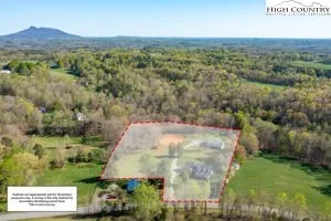 $789,900 | 906 Long Hill Road, Pilot Mountain, NC 27041