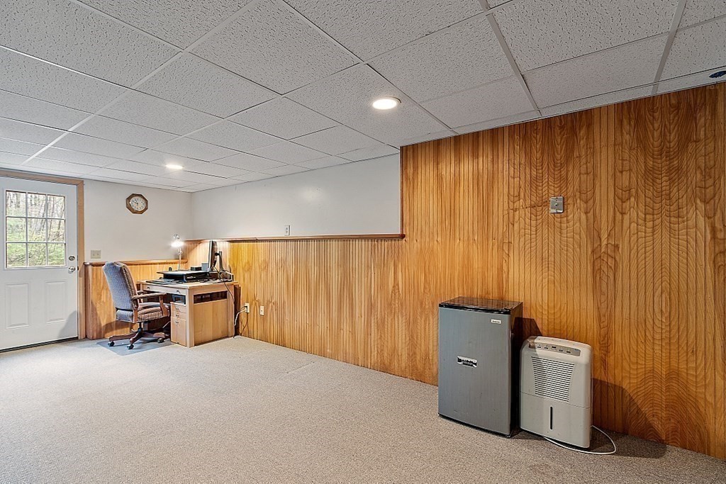 36 Throne Hill Road Groton, MA 01450 - Photo 27 of 32 Gallery Image 27