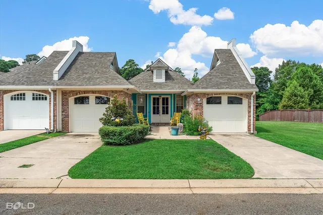 $320,000 | 5860 South Lakeshore Drive, Unit 12, Shreveport, LA 71119