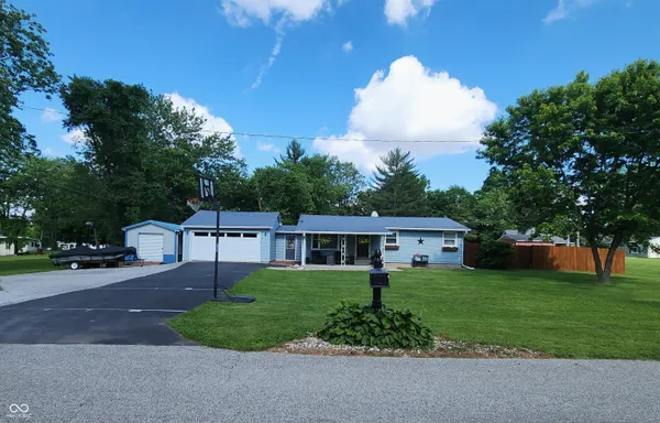 $240,000 | 1003 Gray Street, Veedersburg, IN 47987