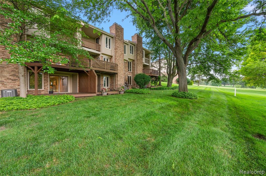 968 Golfview Court Rochester Hills, MI 48307 - Photo 38 of 42