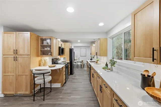 $1,425,000 | 4364 151st Avenue Southeast, Bellevue, WA 98006