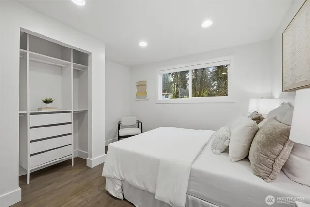 $1,425,000 | 4364 151st Avenue Southeast, Bellevue, WA 98006