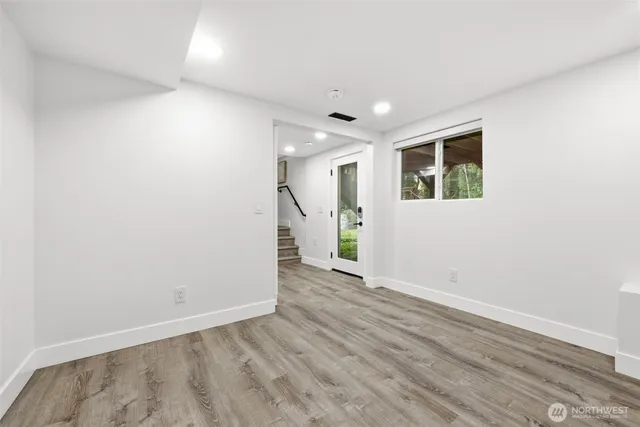 $1,425,000 | 4364 151st Avenue Southeast, Bellevue, WA 98006