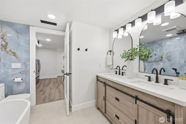 $1,425,000 | 4364 151st Avenue Southeast, Bellevue, WA 98006