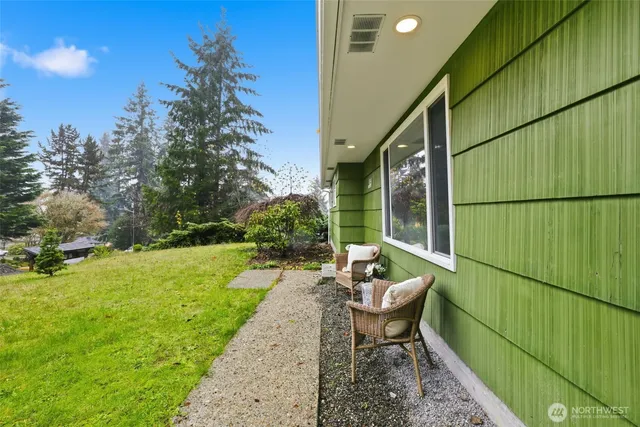 $1,425,000 | 4364 151st Avenue Southeast, Bellevue, WA 98006