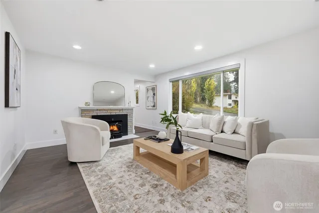 $1,425,000 | 4364 151st Avenue Southeast, Bellevue, WA 98006