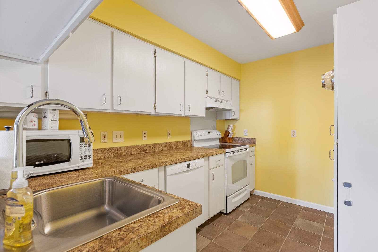 2304 Benay Road Nashville, TN 37214 - Photo 10 of 25 Gallery Image 10