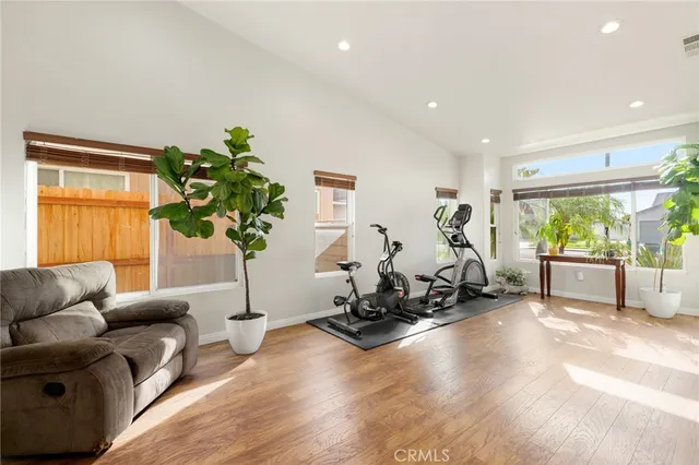 $559,900 | 22937 VÃa Santana, Nuevo, CA 92567