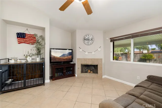 $559,900 | 22937 VÃa Santana, Nuevo, CA 92567