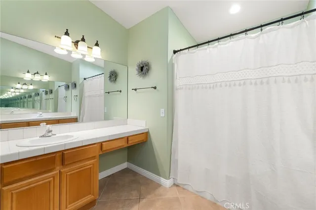 $559,900 | 22937 VÃa Santana, Nuevo, CA 92567