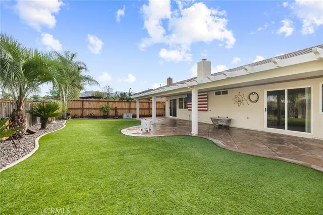 $559,900 | 22937 VÃa Santana, Nuevo, CA 92567