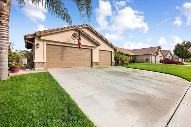 $559,900 | 22937 VÃa Santana, Nuevo, CA 92567