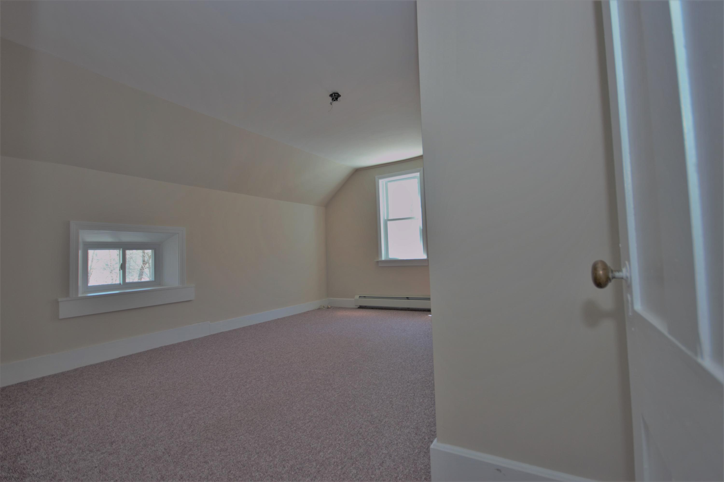 22 Rock Street Bangor, ME 04401 - Photo 35 of 40 31