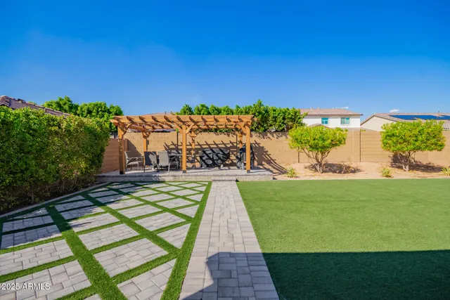 $543,500 | 7718 West Jones Avenue, Phoenix, AZ 85043