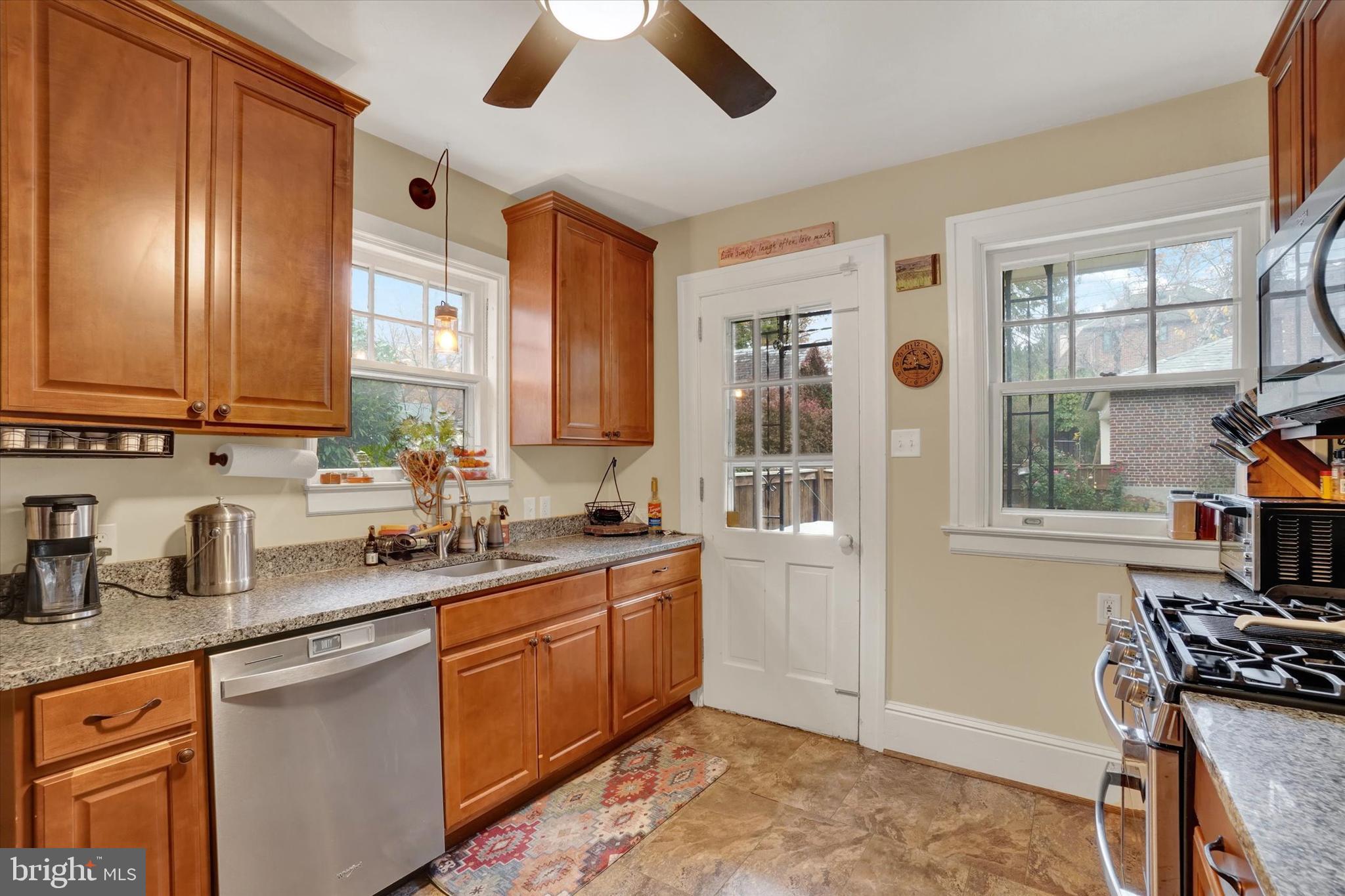 170 Irving Road York, PA 17403 - Photo 11 of 36 Gallery Image 11