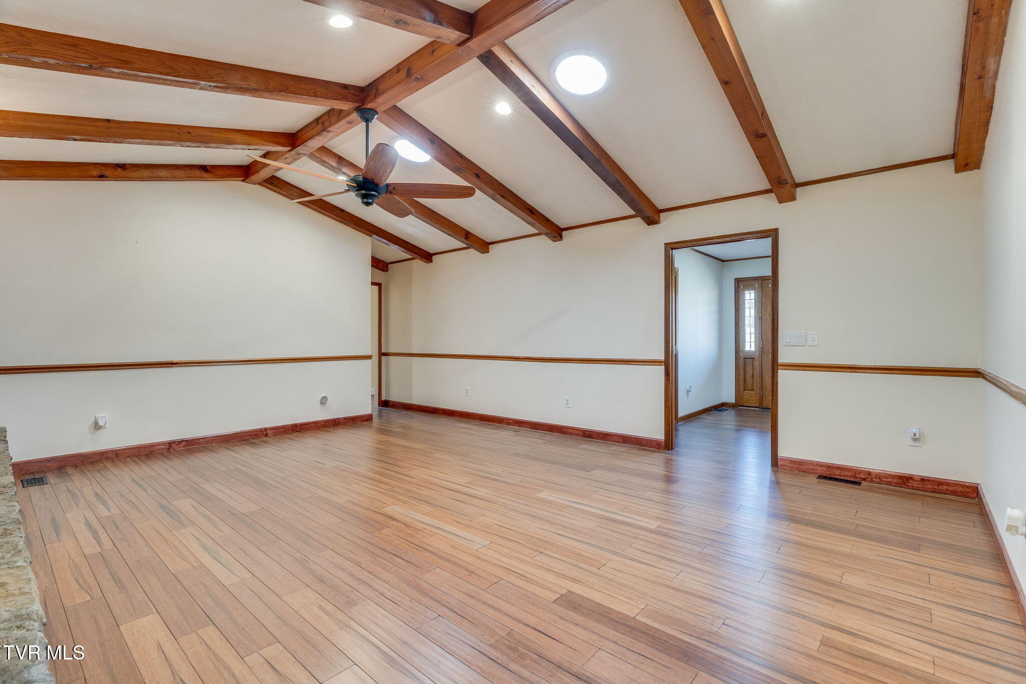 1137 Old Stage Road Rogersville, TN 37857 - Photo 10 of 46 010 (19)