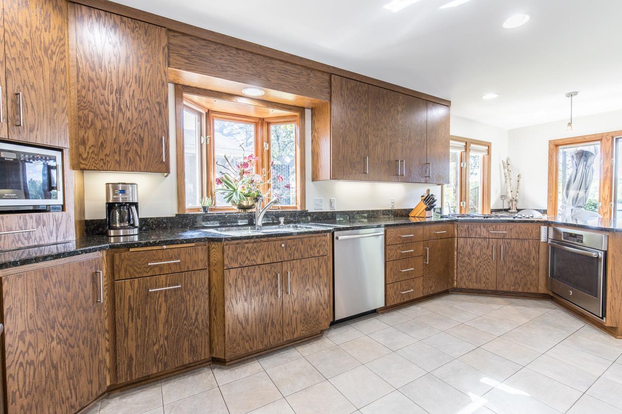 2919 Silver Lake Court St. Anthony, MN 55421 - Photo 12 of 47