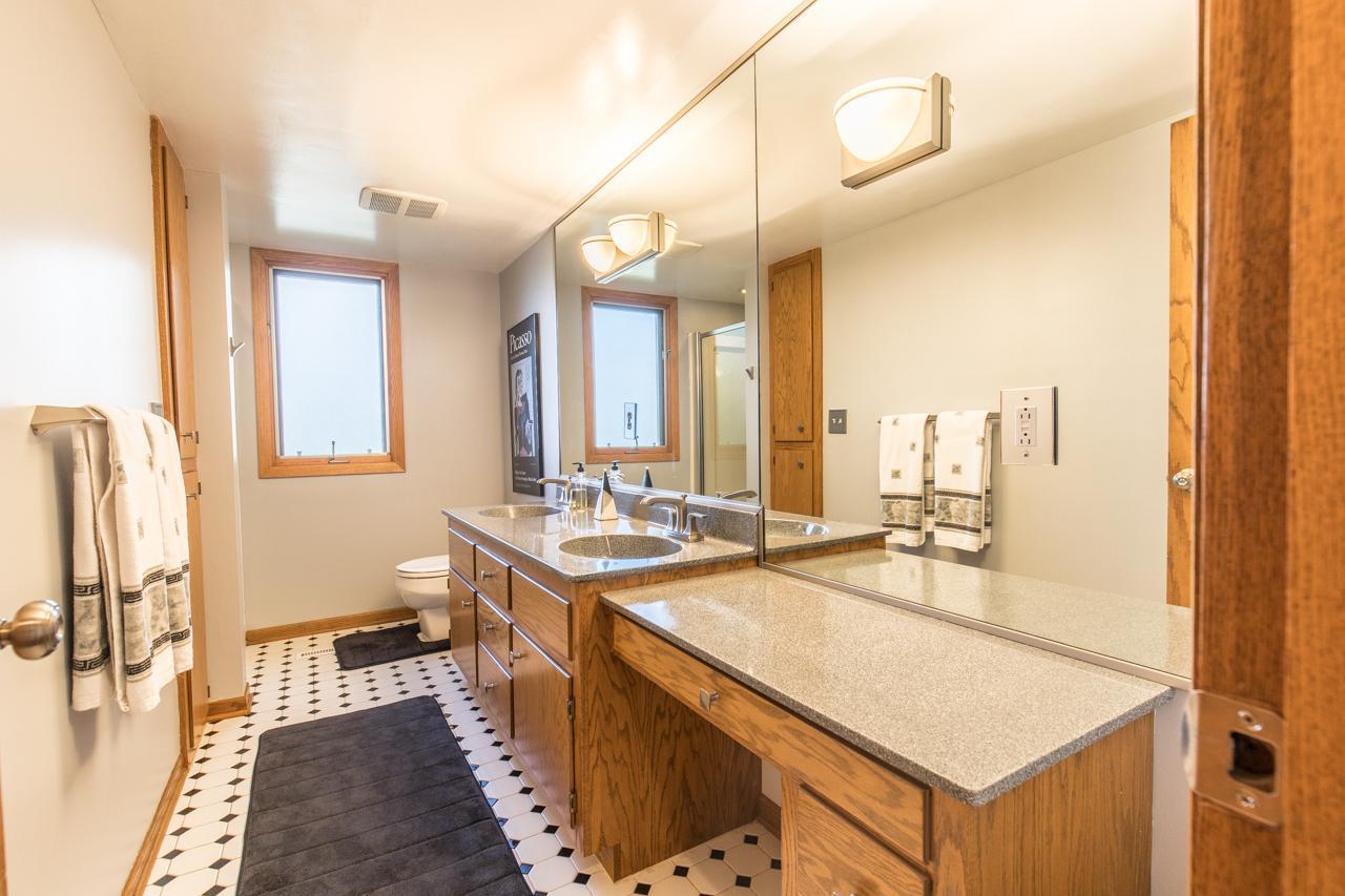 2919 Silver Lake Court St. Anthony, MN 55421 - Photo 36 of 47