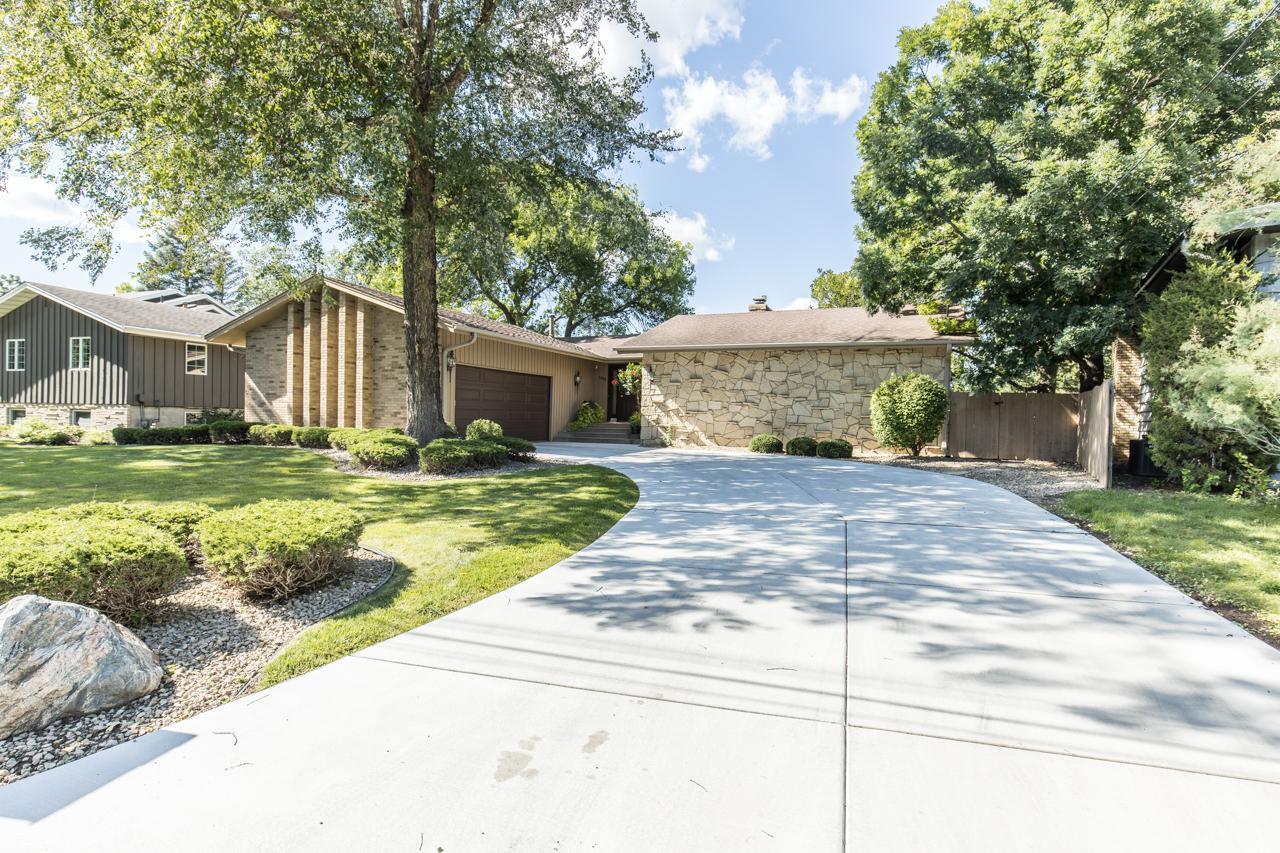 2919 Silver Lake Court St. Anthony, MN 55421 - Photo 45 of 47