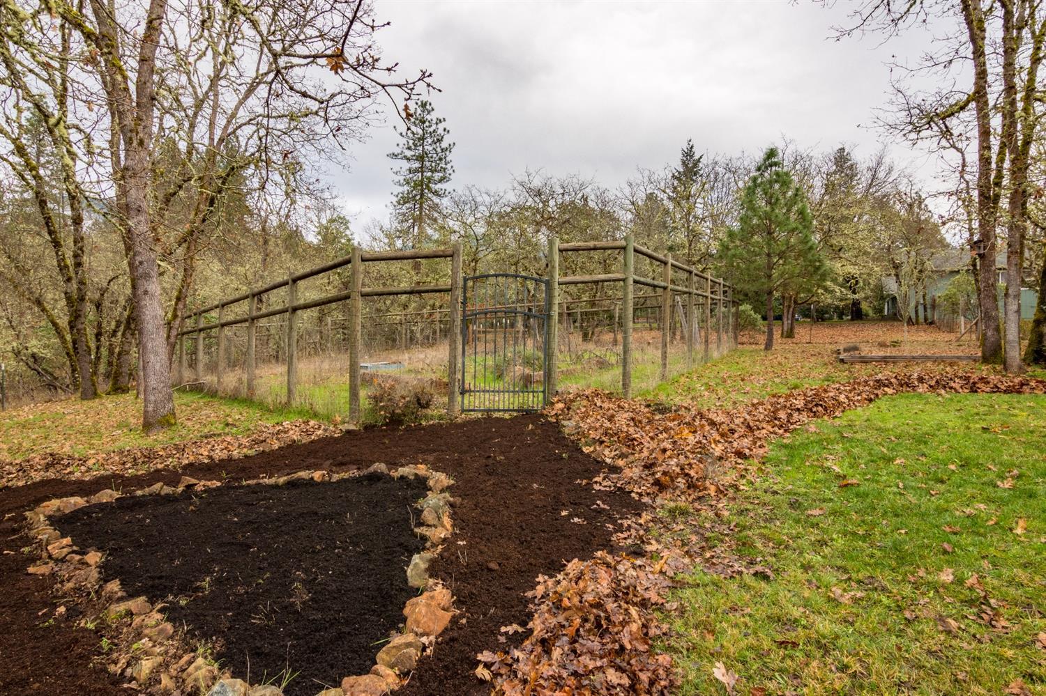 286 Castle Creek Road Grants Pass, OR 97526 - Photo 30 of 34 Additional Photo