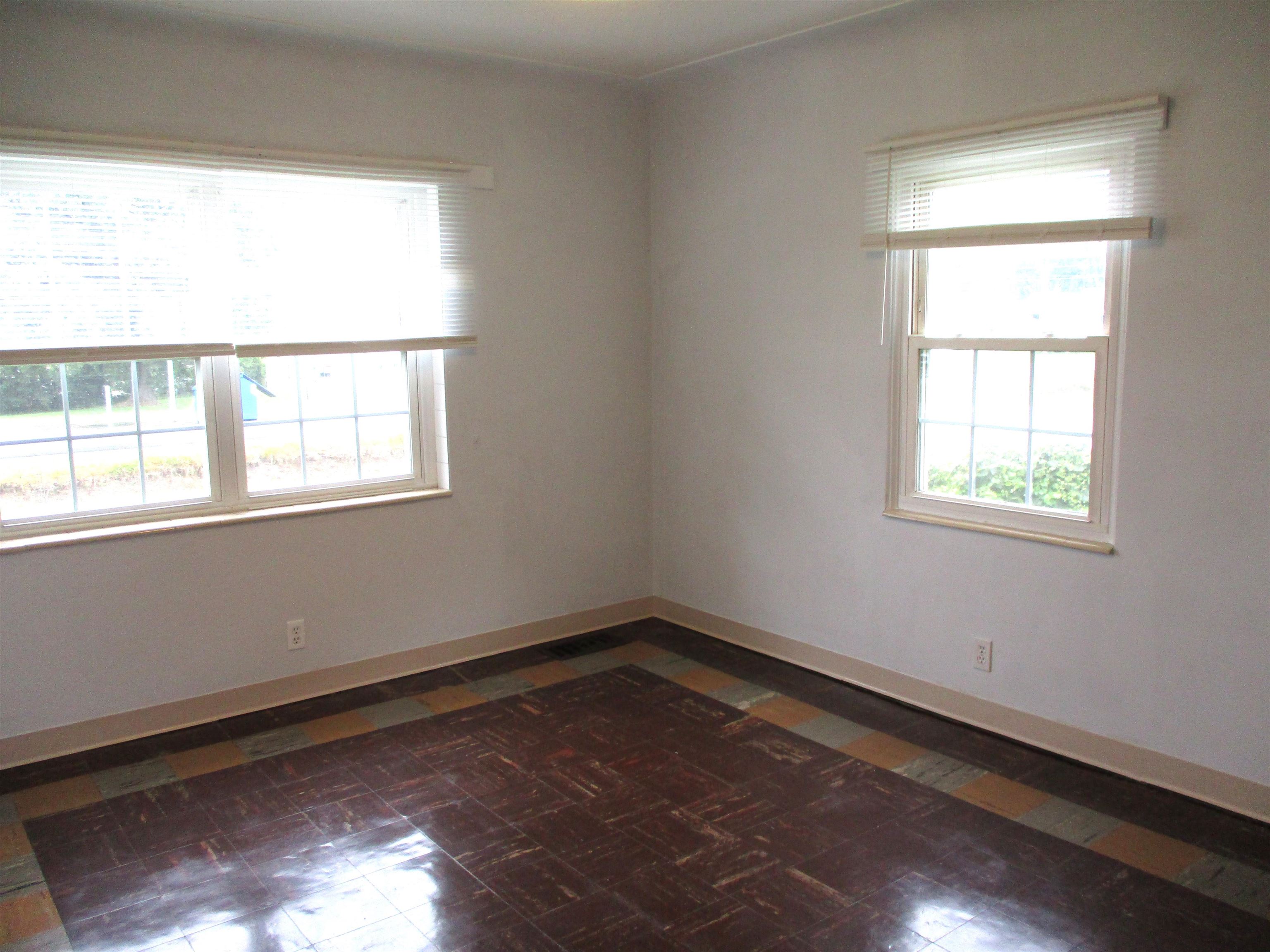 8554 Monroe Road Durand, MI 48429 - Photo 14 of 36 50152388-2360b886-c1b4-4d8c-9f6c-30a8f3c331a8.JPG